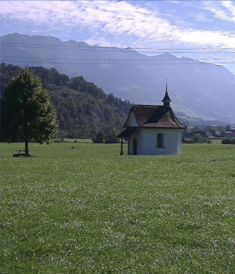 잔디 위의 예배당