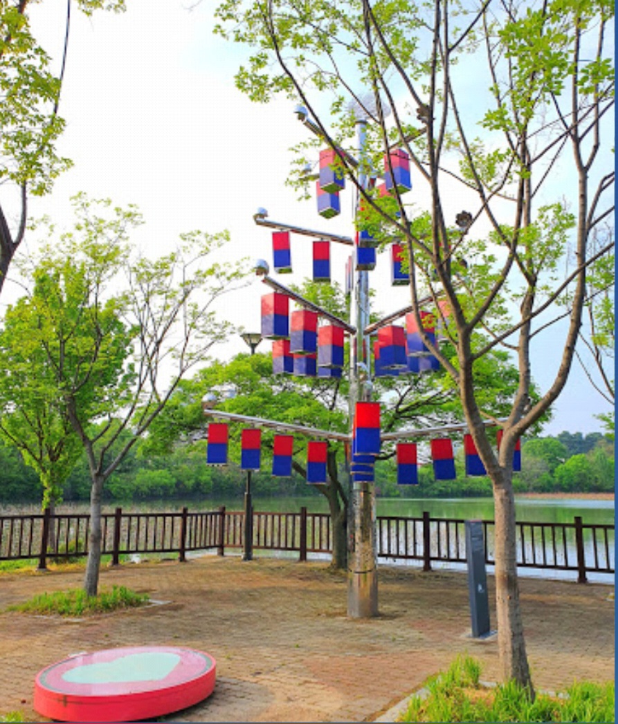 연등나무와 하트