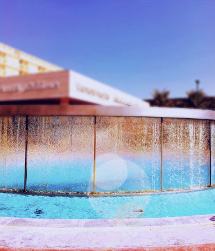 알록달록 인공폭포